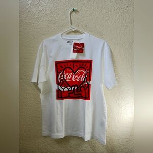 UNIQLO x KEITH HARING x COCA COLA COLLAB White T-Shirt with COCA COLA print